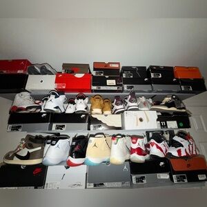 SnEaKeRs👟cLoThEs 👕4 SaLe!Brand🆕,Next to🆕Authentic💯scroll⌨️⬇️and take a look 👀